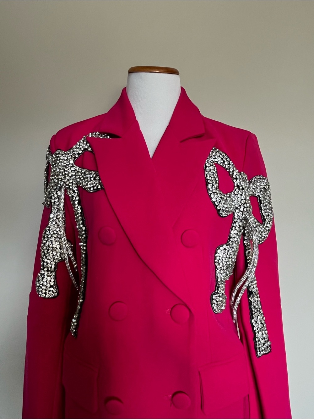 NWT Beulah Style Hot Pink Embellished Bow Jacket/Blazer Size Medium - Picture 2 of 16